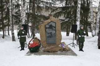 Памятник землякам, погибшим в локальных конфликтах.